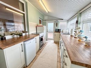 Photo 27- click for photo gallery